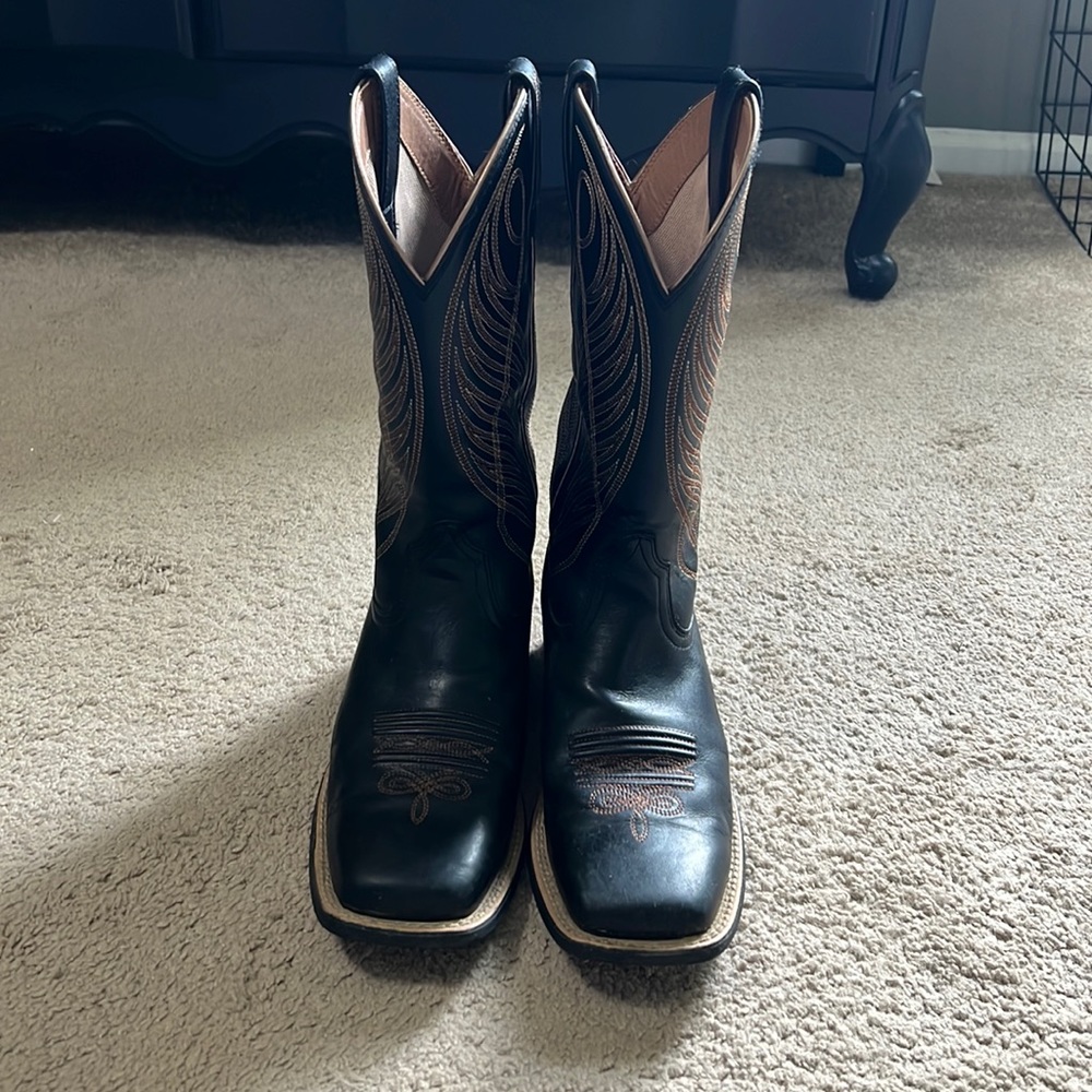 Ariat Women's Round Up Western Boots in Black